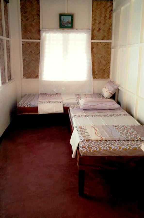 Rb Transient House Hotel Coron Kültér fotó
